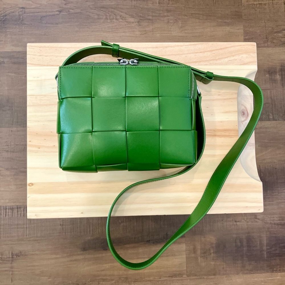 Bottega Veneta Urban Leather Avocado Silver Green Cassette Camera Bag - MINT!